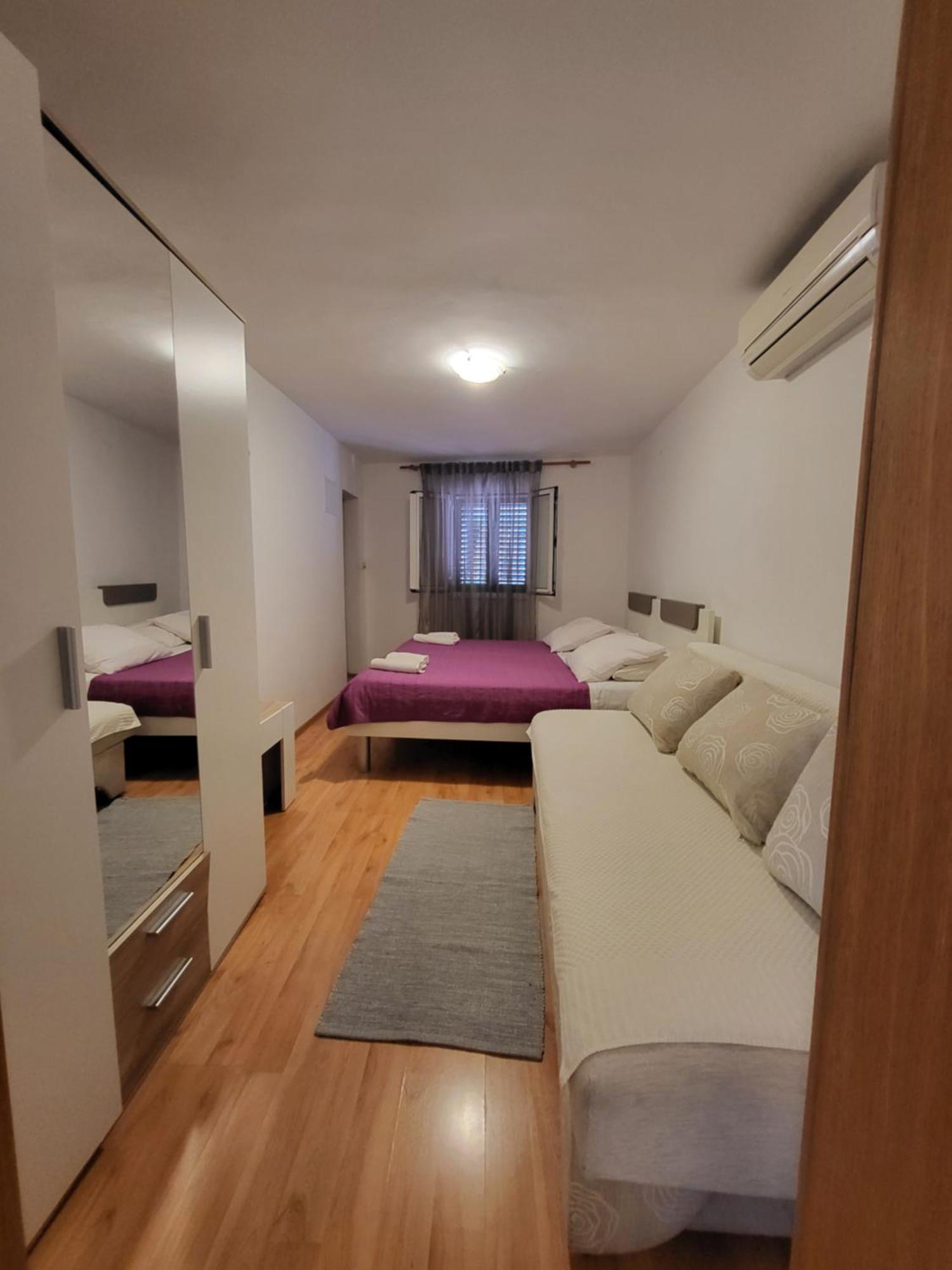 סקארדין Guest Accomodation Zura מראה חיצוני תמונה